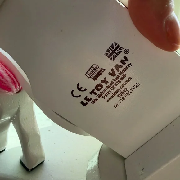 Le toy van Pink and White Toy Horse Carriage - Picture 7 of 7